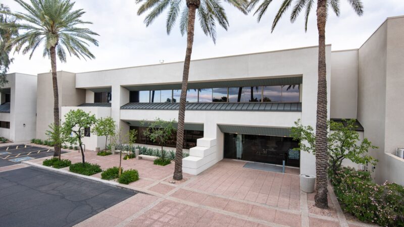 2141 Camelback Rd