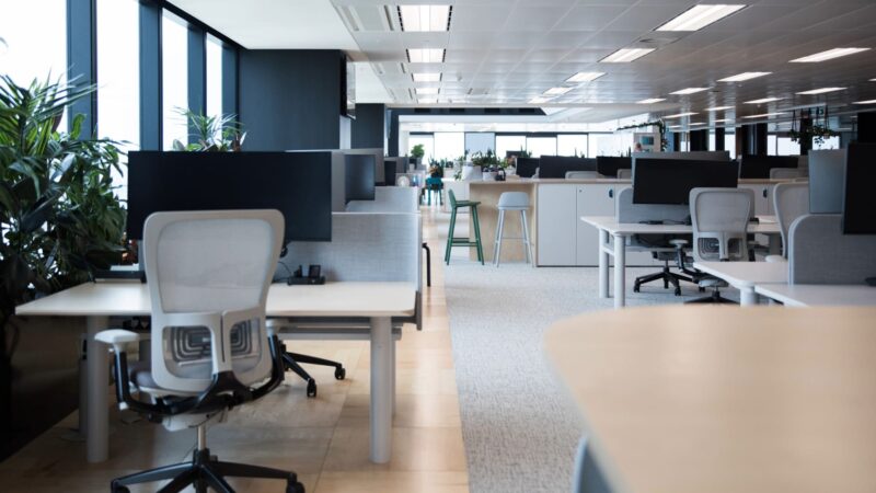 Scaling Up: CHOOSING THE RIGHT PHOENIX OFFICE SIZE